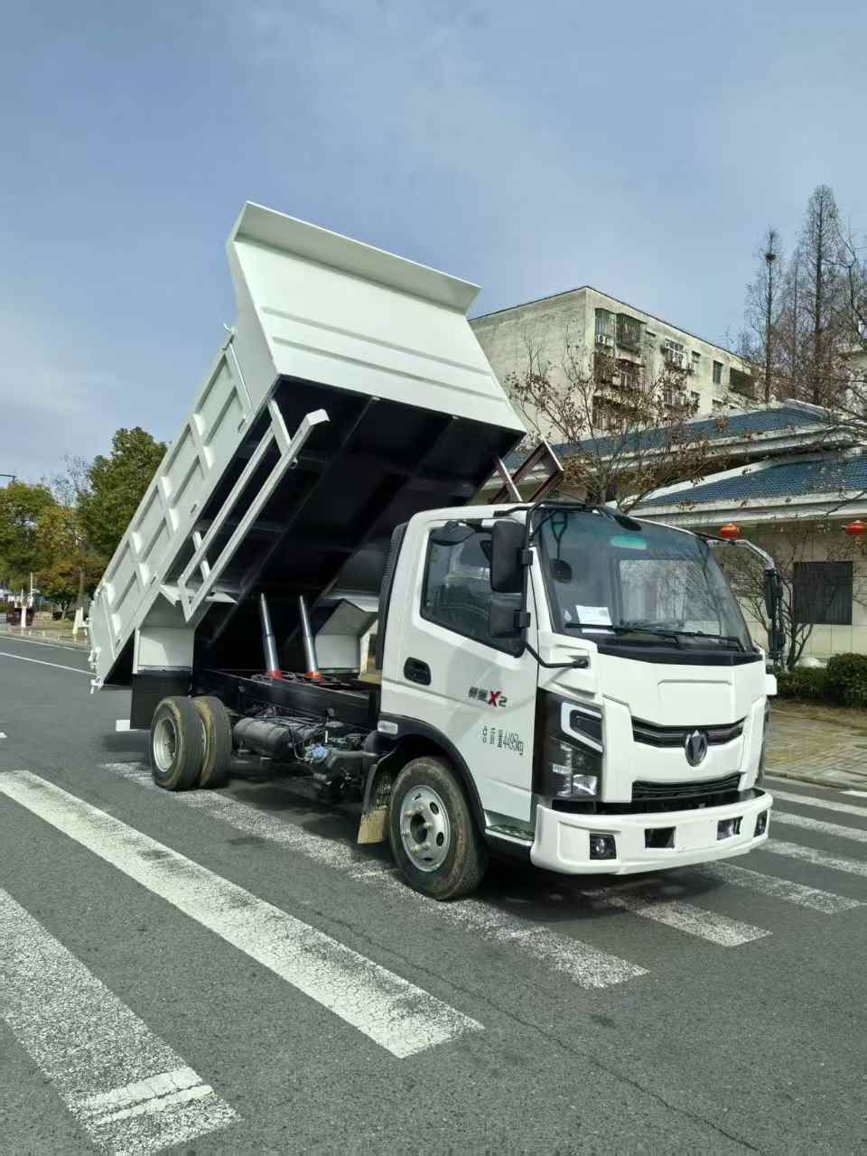 蓝牌自卸车可下地下室（免征购置税除雪车）
